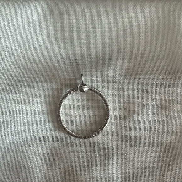PANDORA SMALL O PENDANT - Picture 2 of 5